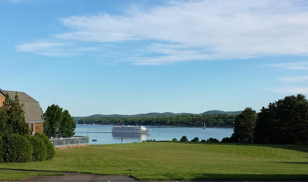 Belfast Harbor Inn Exterior photo