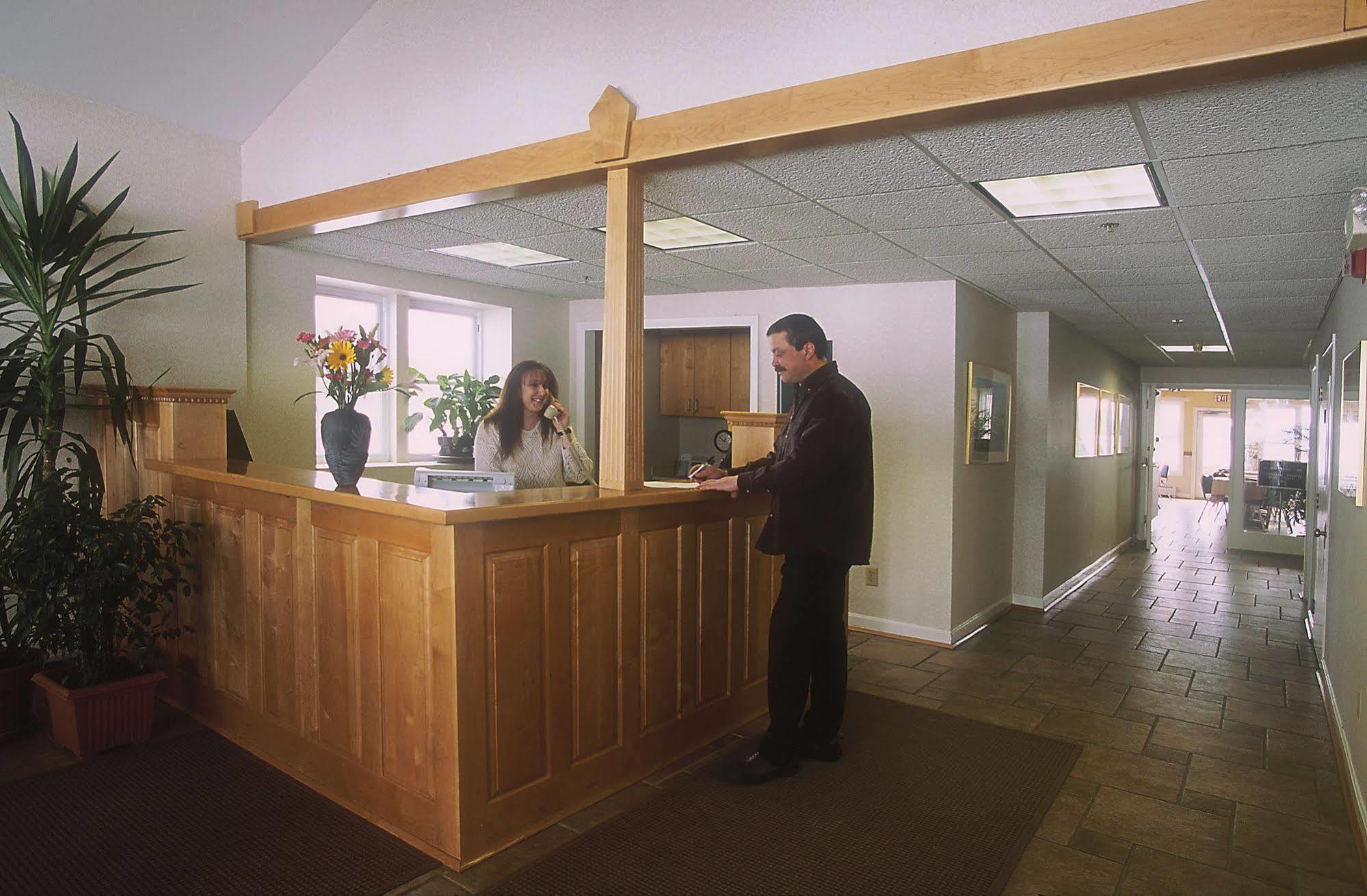 Belfast Harbor Inn Interior photo