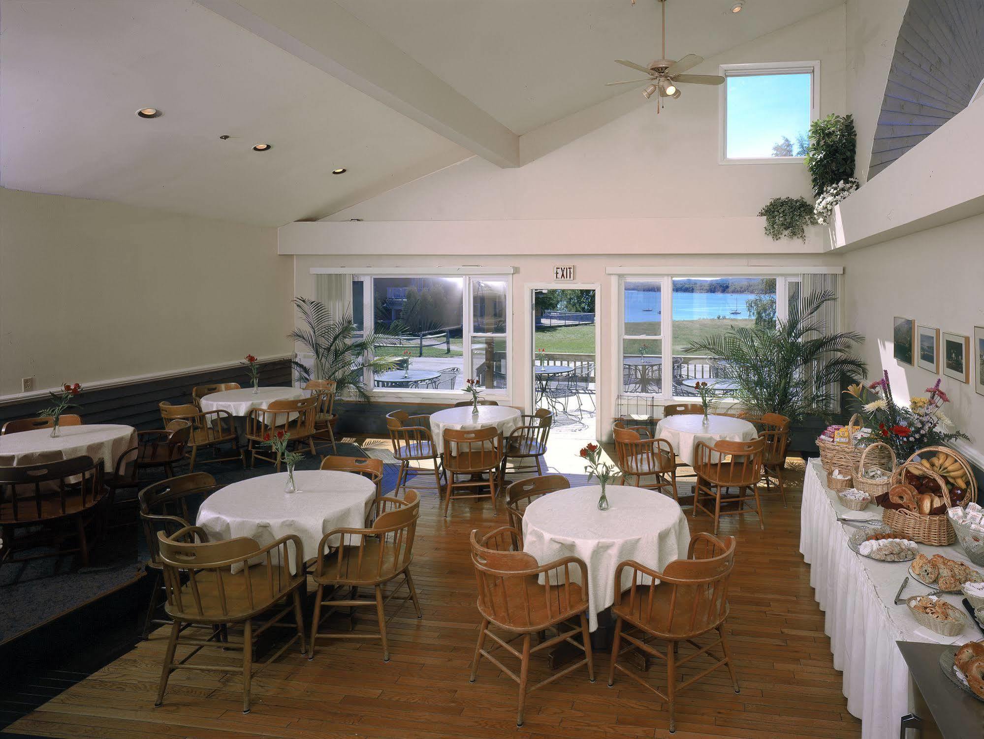 Belfast Harbor Inn Restaurant photo